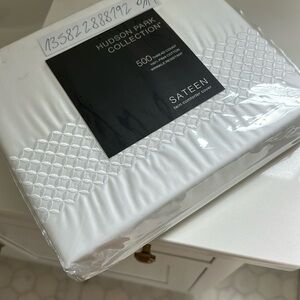 Hudson Park collection duvet